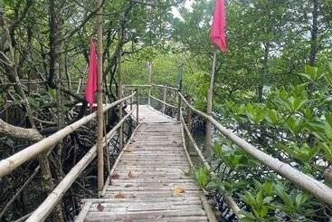 Tropicana Castle Dive Resort Powered By Cocotel