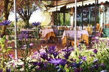 هتل Country Relais I Due Laghi