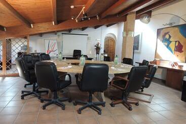 هتل Country Relais I Due Laghi