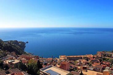 هتل Mediterranee