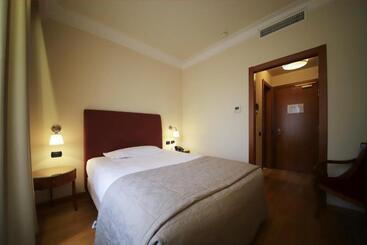 Monica Hotel Fiera