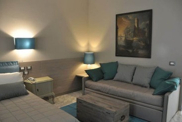 هتل Porto Roca