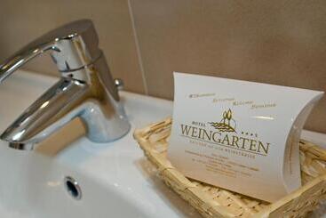هتل Weingarten