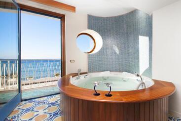Mar Hotel Alimuri