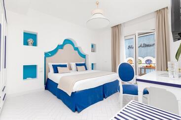 Mar Hotel Alimuri