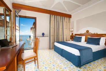 Mar Hotel Alimuri