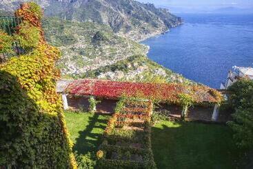 اقامتگاه Palazzo Confalone