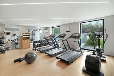 هتل Hilton Garden Inn Bucharest Airport