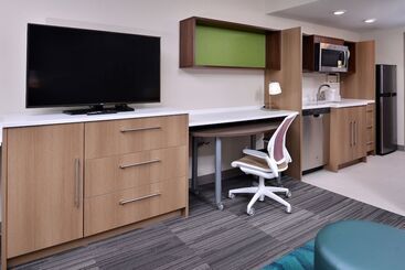 هتل Home2 Suites By Hilton Portland Airport Or