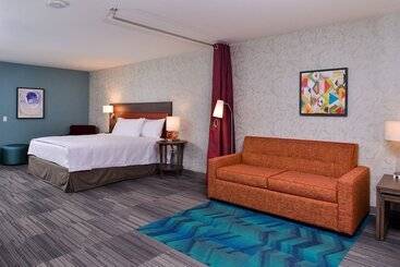 هتل Home2 Suites By Hilton Portland Airport Or