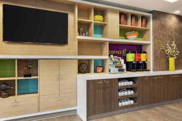 هتل Home2 Suites By Hilton Portland Airport Or
