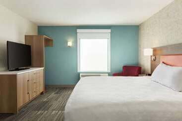 هتل Home2 Suites By Hilton Portland Airport Or