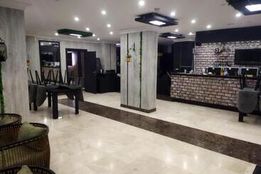هتل Koli̇bry Sv