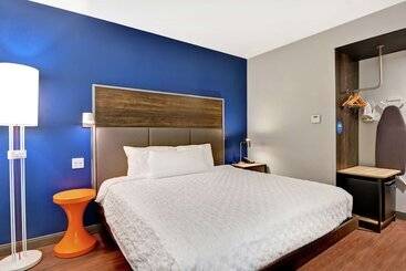 هتل Tru By Hilton Idaho Falls