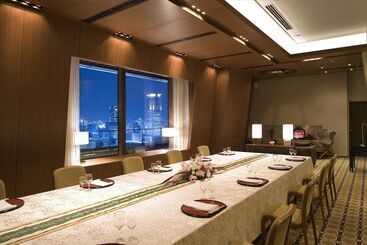 Hotel Granvia Osaka  Jr  Group