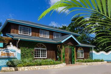 هتل Samsara Cliff Resort