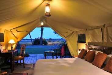 هتل Sweetwaters Serena Camp