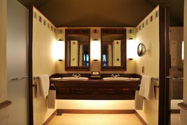هتل Sweetwaters Serena Camp