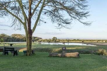هتل Sweetwaters Serena Camp