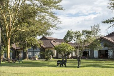 هتل Sweetwaters Serena Camp