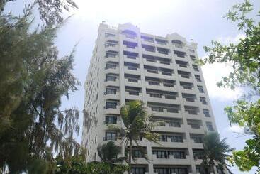 هتل Aquarius Beach Tower