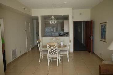 هتل Aquarius Beach Tower