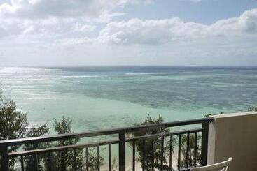 هتل Aquarius Beach Tower