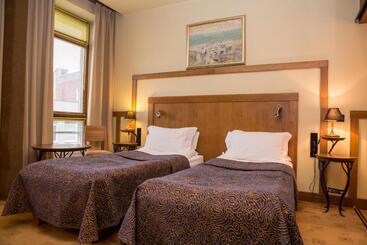هتل Best Western Santakos
