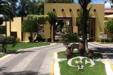 هتل Casa Cantarranas