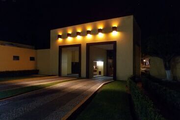 هتل Casa Cantarranas