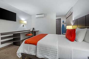 هتل Comfort Inn Queretaro