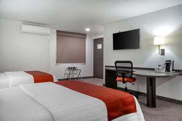 هتل Comfort Inn Queretaro