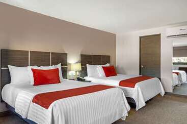 هتل Comfort Inn Queretaro