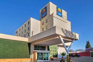 هتل Comfort Inn Queretaro