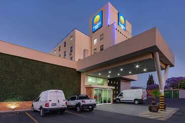 هتل Comfort Inn Queretaro