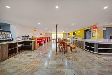 هتل Comfort Inn Queretaro
