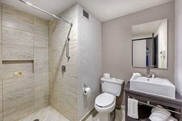 هتل Comfort Inn Queretaro