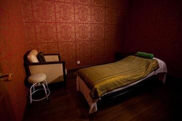 Gurney Bay Hotel, A Parkroyal Partner - Pinang