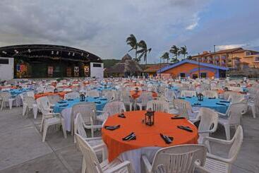 هتل Los Angeles Locos   All Inclusive