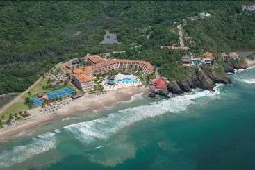هتل Los Angeles Locos   All Inclusive