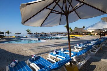 هتل Los Angeles Locos   All Inclusive
