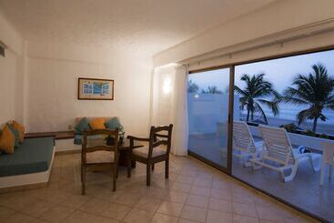 هتل Los Angeles Locos   All Inclusive