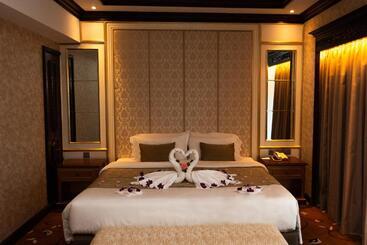 هتل Puteri Wing  Riverside Majestic
