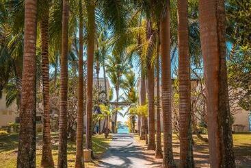 هتل Shandrani Beachcomber Resort & Spa
