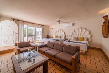 هتل & Suites El Moro