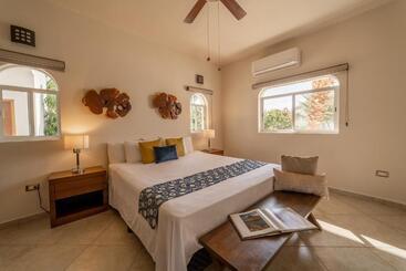 هتل & Suites El Moro