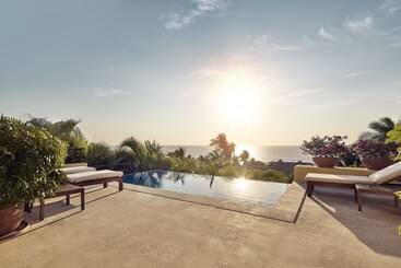 Four Seasons Resort Punta Mita