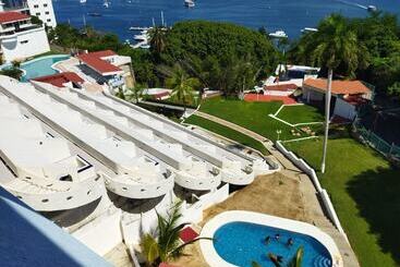 هتل Aristos Acapulco