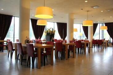 Bastion Hotel Dordrecht Papendrecht