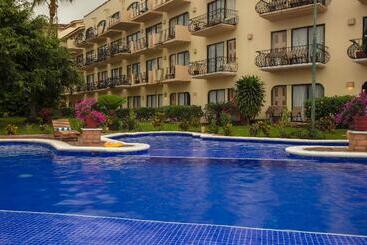 Flamingo Vallarta Hotel & Marina